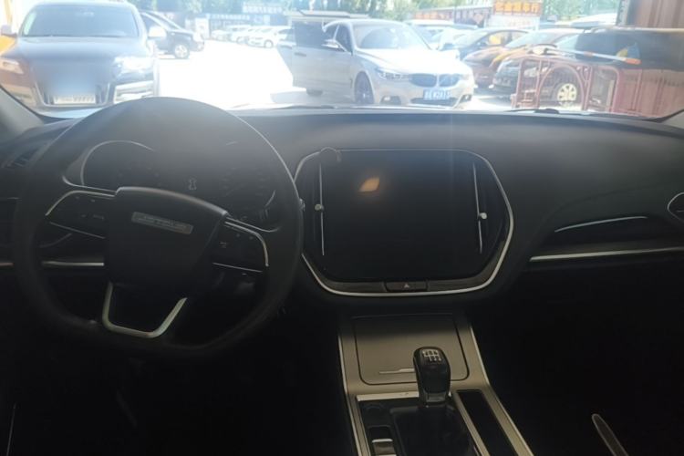 Used JETOUR X70 2022 1.5T Manual Le Xing Edition 7 Seats Center Console