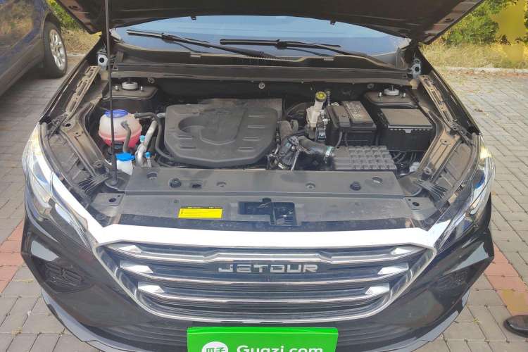 Used JETOUR X70 2022 1.5T Manual Le Xing Edition 7 Seats Engine Bay