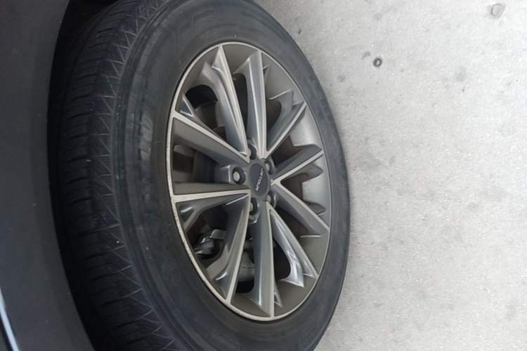 Used JETOUR X70 2022 1.5T DCT YueXing Edition 5 Seats Left Front Wheel Hub