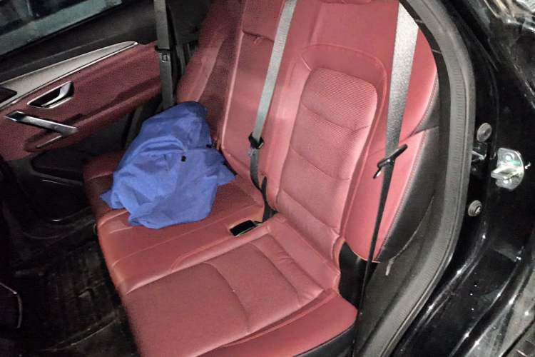 Used JETOUR X70 2022 1.5T DCT YueXing Edition 5 Seats Left Rear Seat