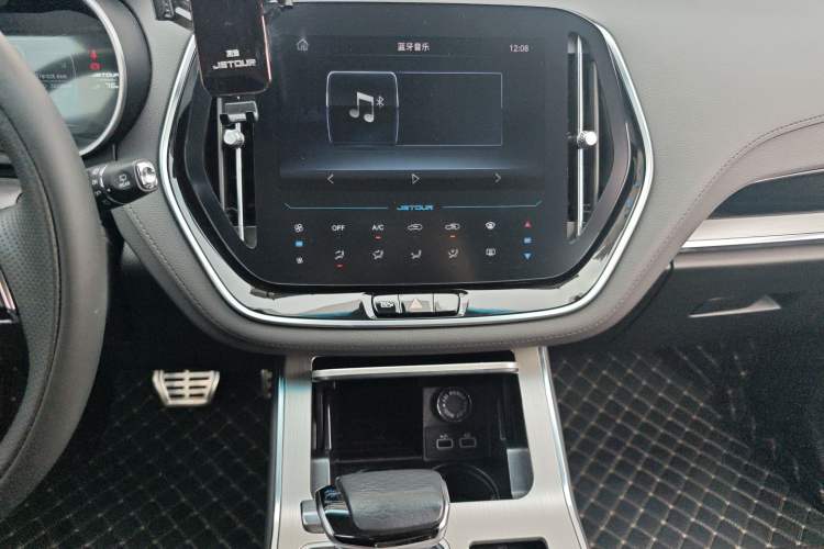 Used JETOUR X70 2022 1.5T DCT YueXing Edition 5 Seats Audio And AC Panel