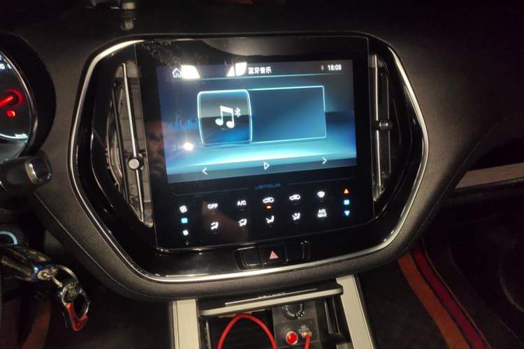 Used JETOUR X70 2022 1.5T Manual Le Xing Edition 5 Seats Audio And AC Panel