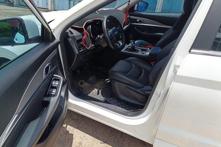 Used JETOUR X70 2022 1.5T Manual Le Xing Edition 7 Seats Driver Seat