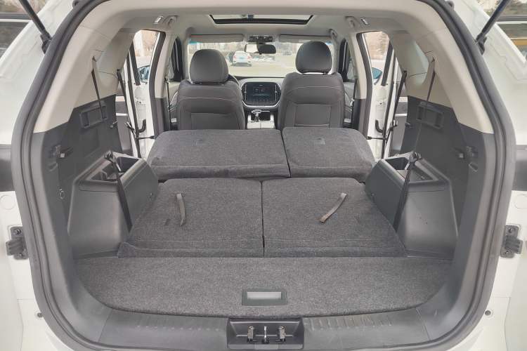 Used JETOUR X70 2022 1.5T DCT YueXing Edition 7 Seats Interior 10