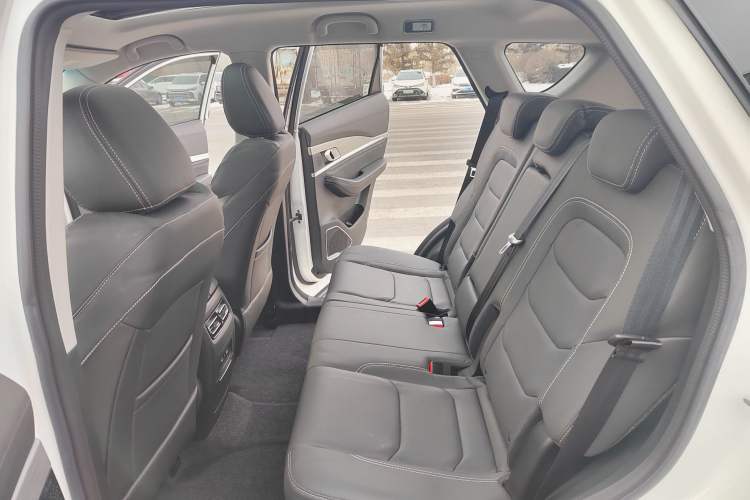 Used JETOUR X70 2022 1.5T DCT YueXing Edition 7 Seats Interior 7