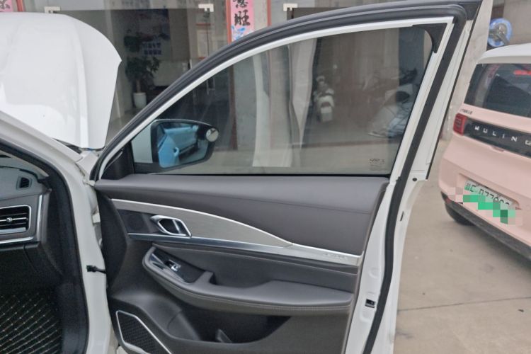 Used JETOUR X70 2022 1.5T DCT YueXing Edition 5 Seats Right Front Door Interior