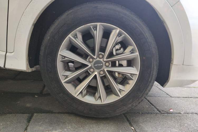 Used JETOUR X70 2022 1.5T DCT YueXing Edition 5 Seats Right Front Wheel Hub