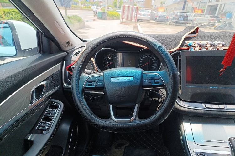 Used JETOUR X70 2022 1.5T Manual Le Xing Edition 7 Seats Steering Wheel