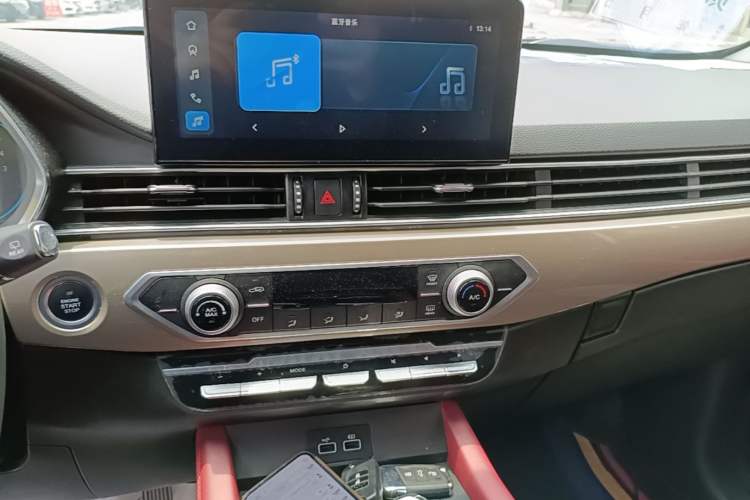 Used JETOUR X70 2023 1.5T DCT Land Cruiser 7-Seater Audio And AC Panel