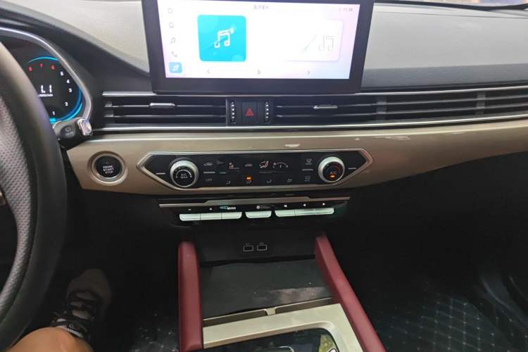 Used JETOUR X70 2023 1.5T DCT Land Cruiser 7-Seater Audio And AC Panel