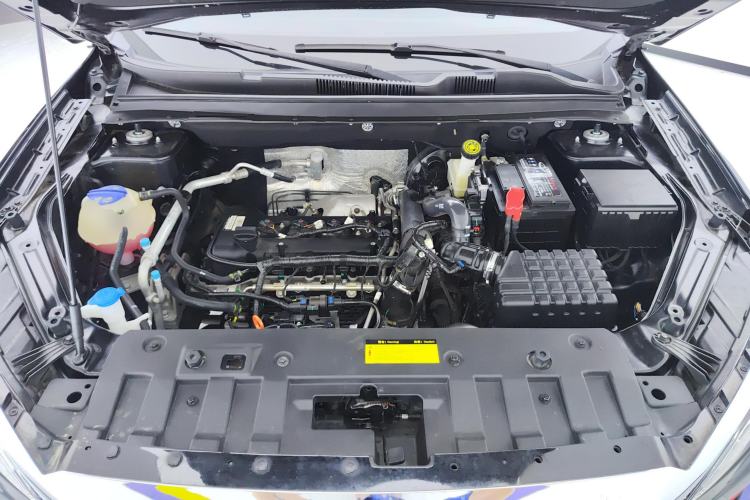 Used JETOUR X70 2023 1.5T DCT Beyond PRO Edition 5-Seater Engine Bay