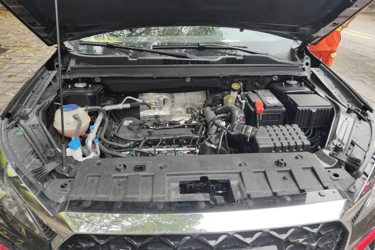 Used JETOUR X70 2023 1.5T DCT Beyond PRO Edition 7 Seats Engine Bay