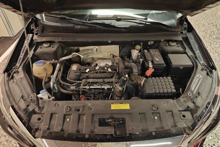 Used JETOUR X70 2023 1.5T DCT Beyond PRO Edition 7 Seats Engine Bay