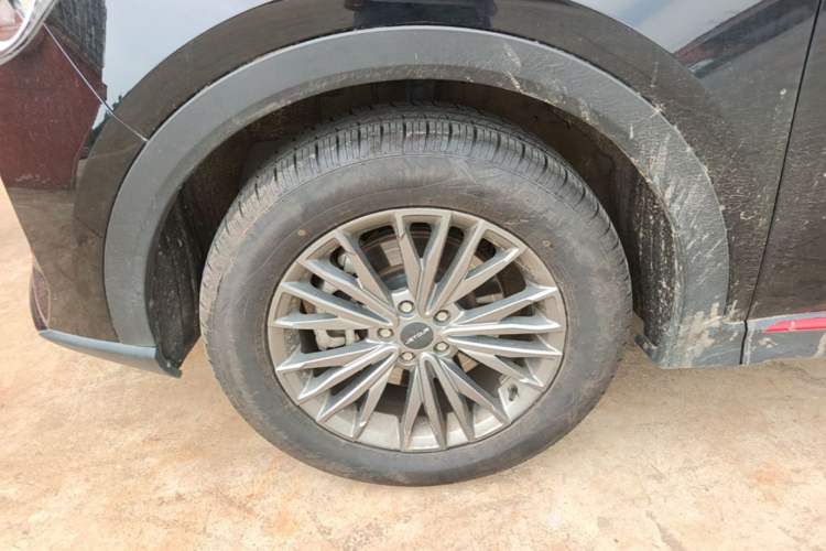 Used JETOUR X70 2023 1.5T DCT Overpass PRO+ Edition 7 Seats Exterior 4