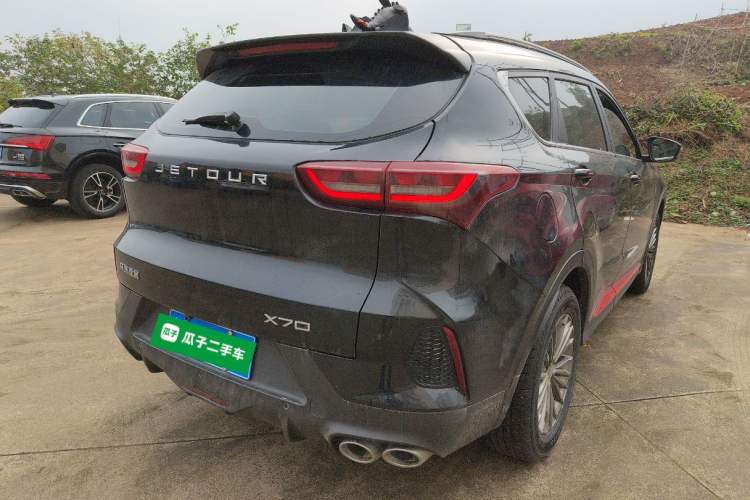 Used JETOUR X70 2023 1.5T DCT Overpass PRO+ Edition 7 Seats Exterior 5