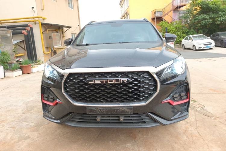 Used JETOUR X70 2023 1.5T DCT Overpass PRO+ Edition 7 Seats Front