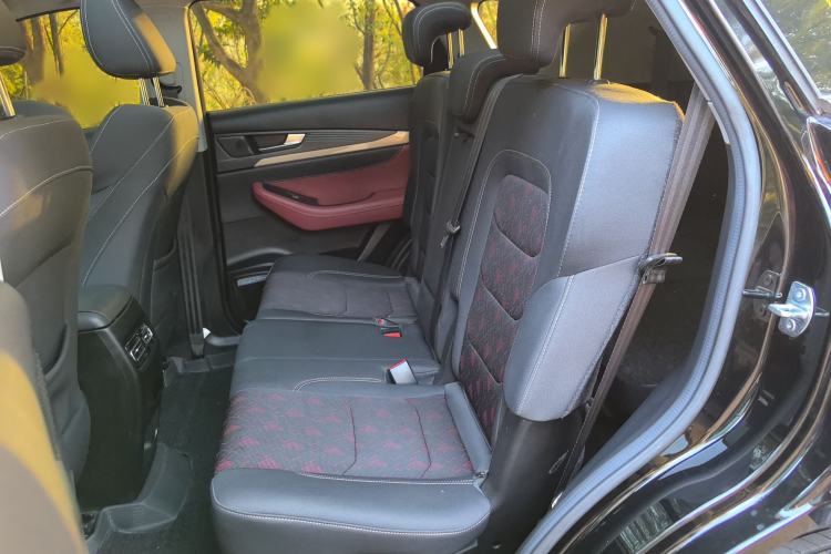 Used JETOUR X70 2023 1.5T DCT Beyond PRO Edition 7 Seats Interior 1