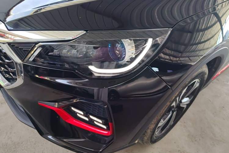 Used JETOUR X70 2023 1.5T DCT Beyond PRO Edition 5-Seater Left Front Headlight
