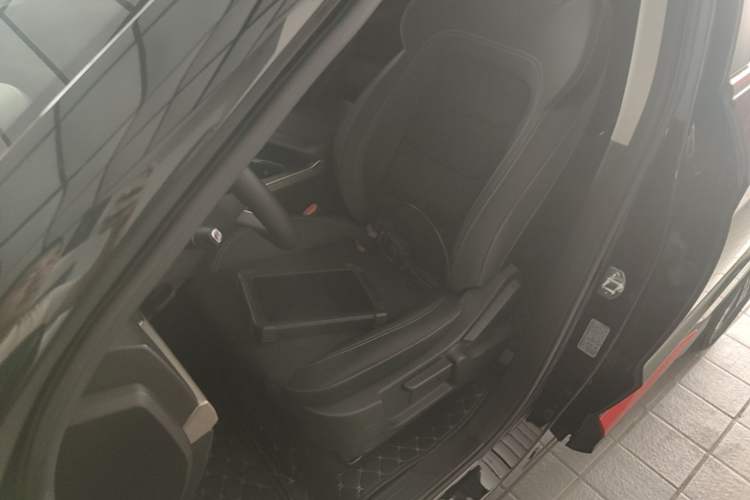 Used JETOUR X70 2023 1.5T DCT Beyond PRO Edition 5-Seater Left Front Seat