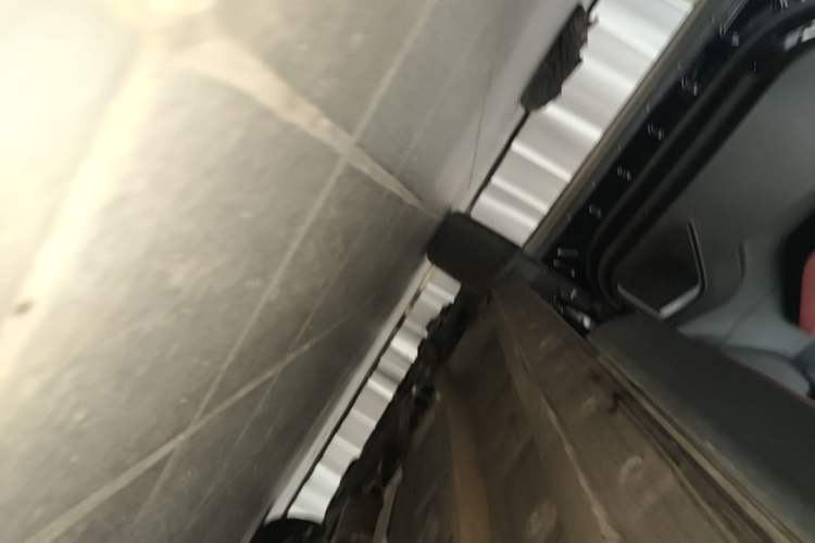 Used JETOUR X70 2023 1.5T DCT Beyond PRO Edition 5-Seater Left Side Sill