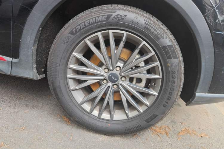 Used JETOUR X70 2023 1.5T DCT Overpass PRO+ Edition 7 Seats Right Front Wheel Hub