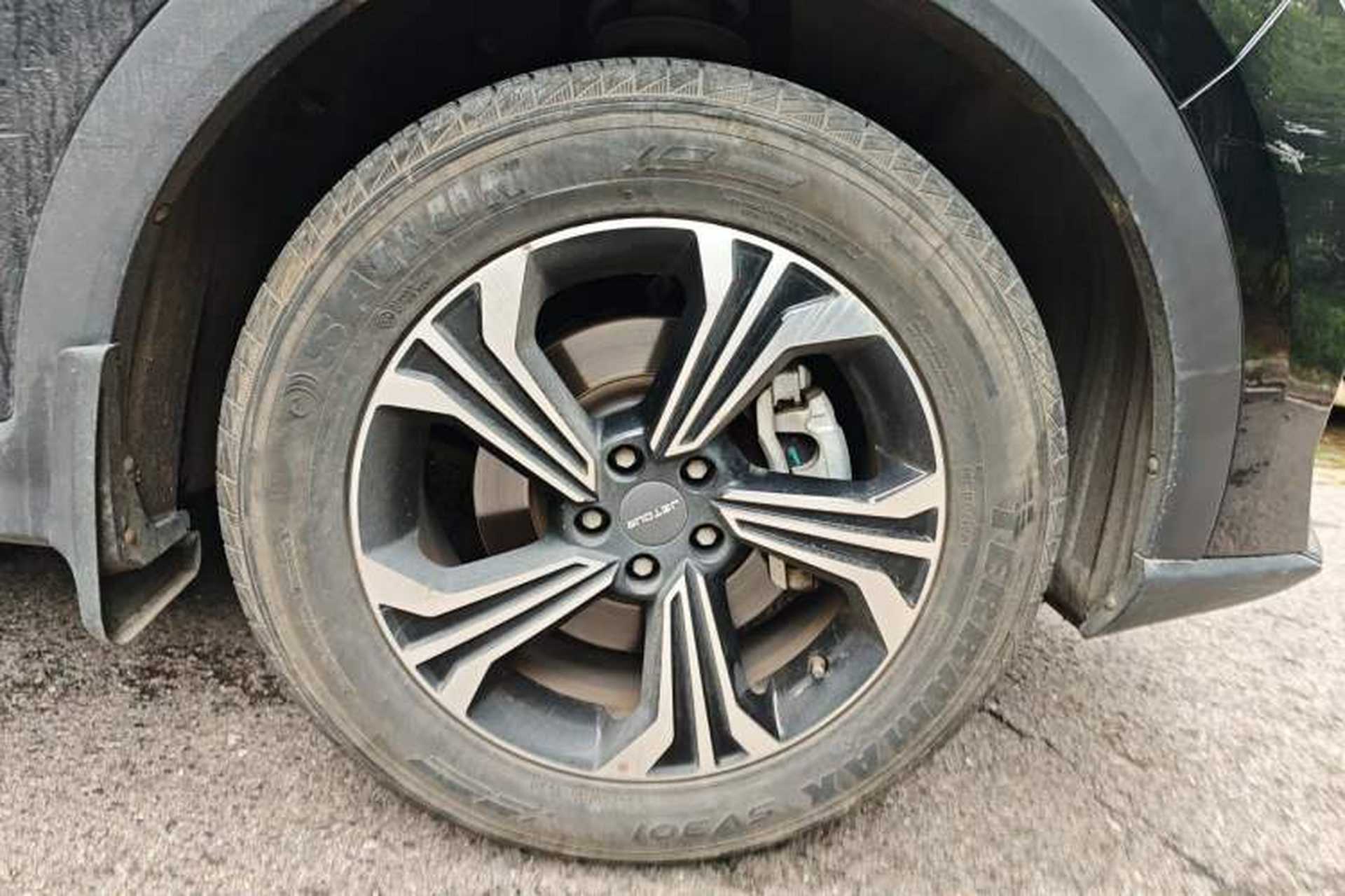Used JETOUR X70 2023 1.5T DCT Dream Edition 5 Seats Right Front Wheel Hub