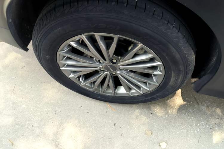 Used JETOUR X70 2023 1.5T DCT Overpass PRO+ Edition 7 Seats Right Rear Wheel Hub