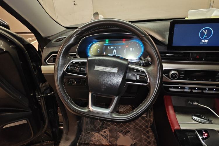 Used JETOUR X70 2023 1.5T DCT Beyond PRO Edition 7 Seats Steering Wheel