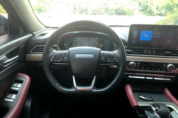 Used JETOUR X70 2023 1.5T DCT Overpass PRO+ Edition 7 Seats Steering Wheel