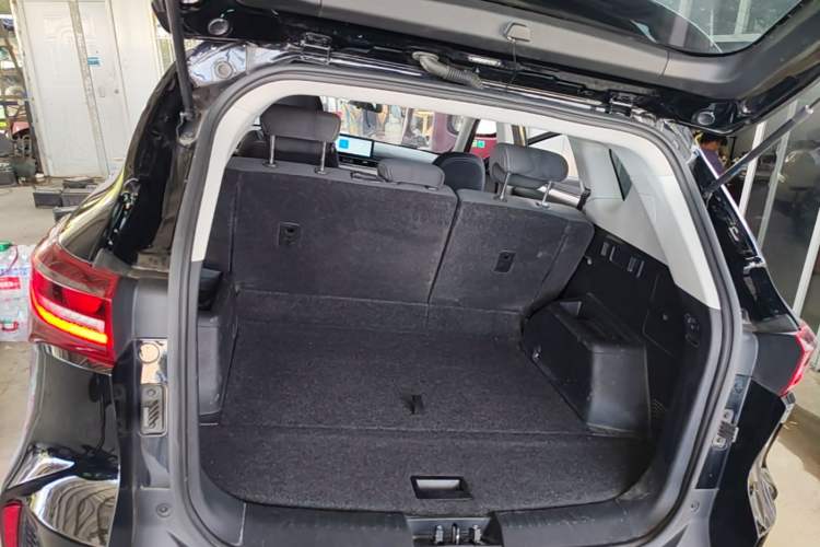 Used JETOUR X70 2023 1.5T DCT Beyond PRO Edition 5-Seater Trunk