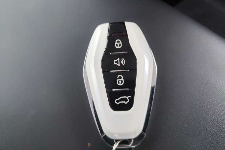 Used JETOUR X70 2023 1.5T DCT Beyond PRO Edition 5-Seater Vehicle Key