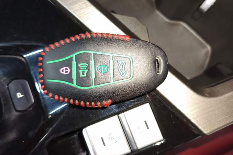 Used JETOUR X70 2023 1.5T DCT Beyond PRO+ Edition 5-Seater Vehicle Key