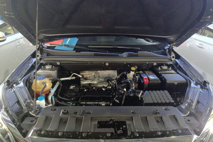 Used JETOUR X70 2023 1.5T DCT Dream Edition 5 Seats Engine Bay