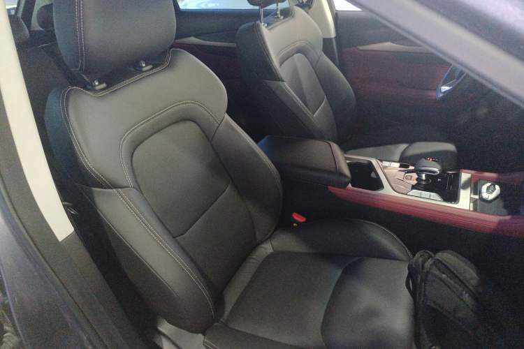 Used JETOUR X70 2023 1.5T DCT Dream Edition 5 Seats Right Front Seat
