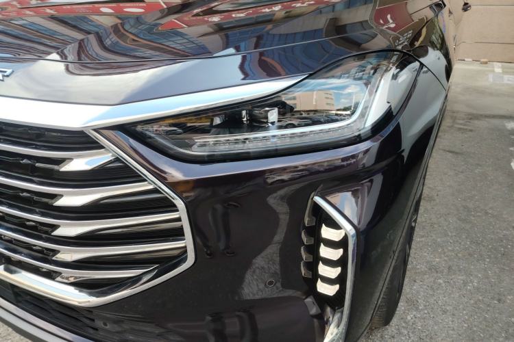Used JETOUR X70 2023 Zhege 2.0T DCT Wolong 5-Seater Left Front Headlight