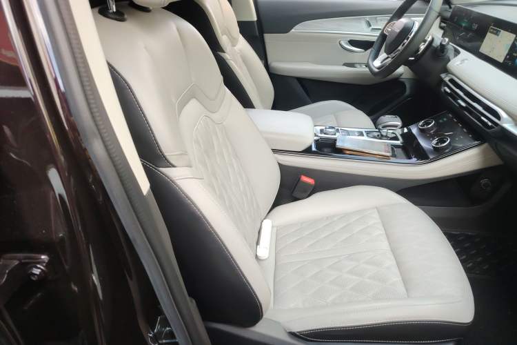 Used JETOUR X70 2023 Zhege 2.0T DCT Wolong 5-Seater Right Front Seat