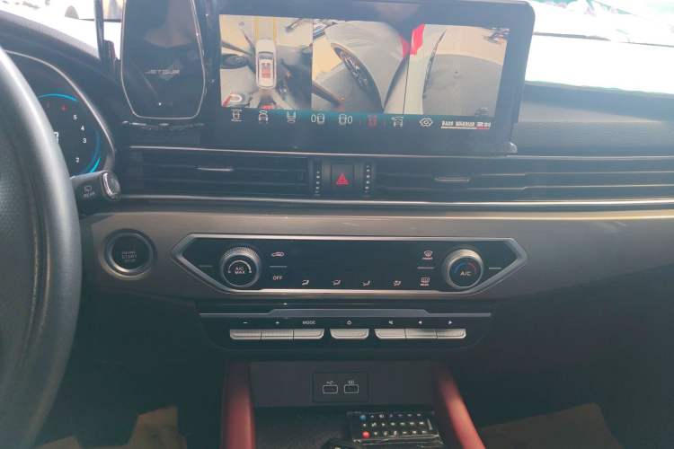Used JETOUR X70 2023 1.5T DCT Beyond PRO Edition 5-Seater Audio And AC Panel