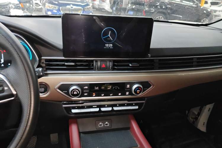 Used JETOUR X70 2023 1.5T DCT Beyond PRO+ Edition 5-Seater Audio And AC Panel