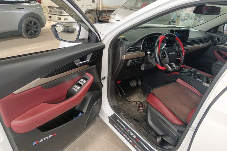 Used JETOUR X70 2023 1.5T DCT Overpass PRO+ Edition 7 Seats Driver Seat