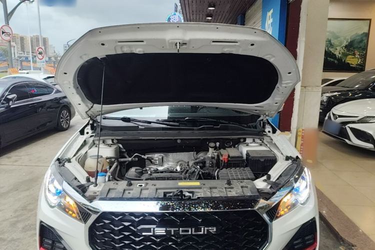 Used JETOUR X70 2023 1.5T DCT Beyond PRO Edition 5-Seater Engine Bay
