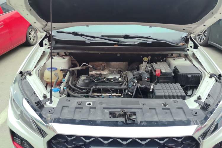 Used JETOUR X70 2023 1.5T DCT Beyond PRO Edition 7 Seats Engine Bay