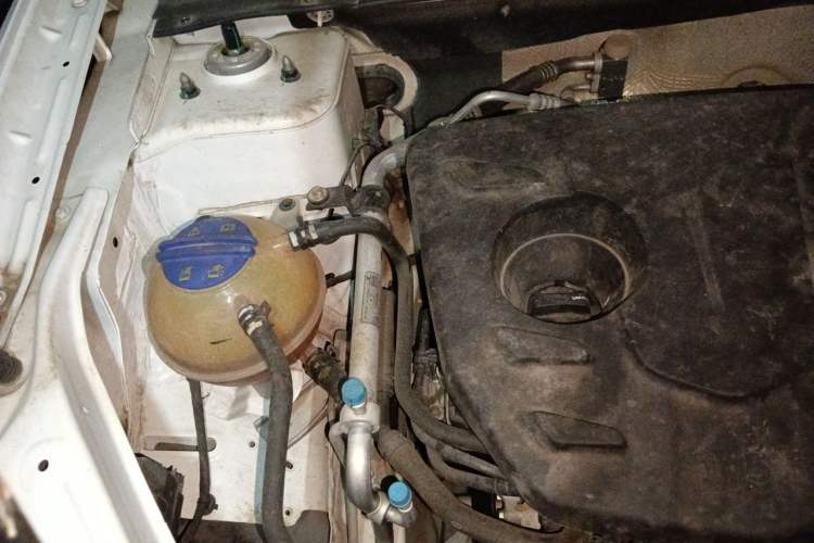 Used JETOUR X70 2023 1.5T DCT Beyond PRO+ Edition 5-Seater Engine Bay Right