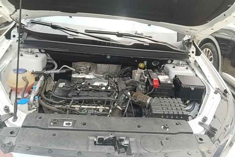 Used JETOUR X70 2023 1.5T DCT Beyond PRO Edition 5-Seater Engine Bay