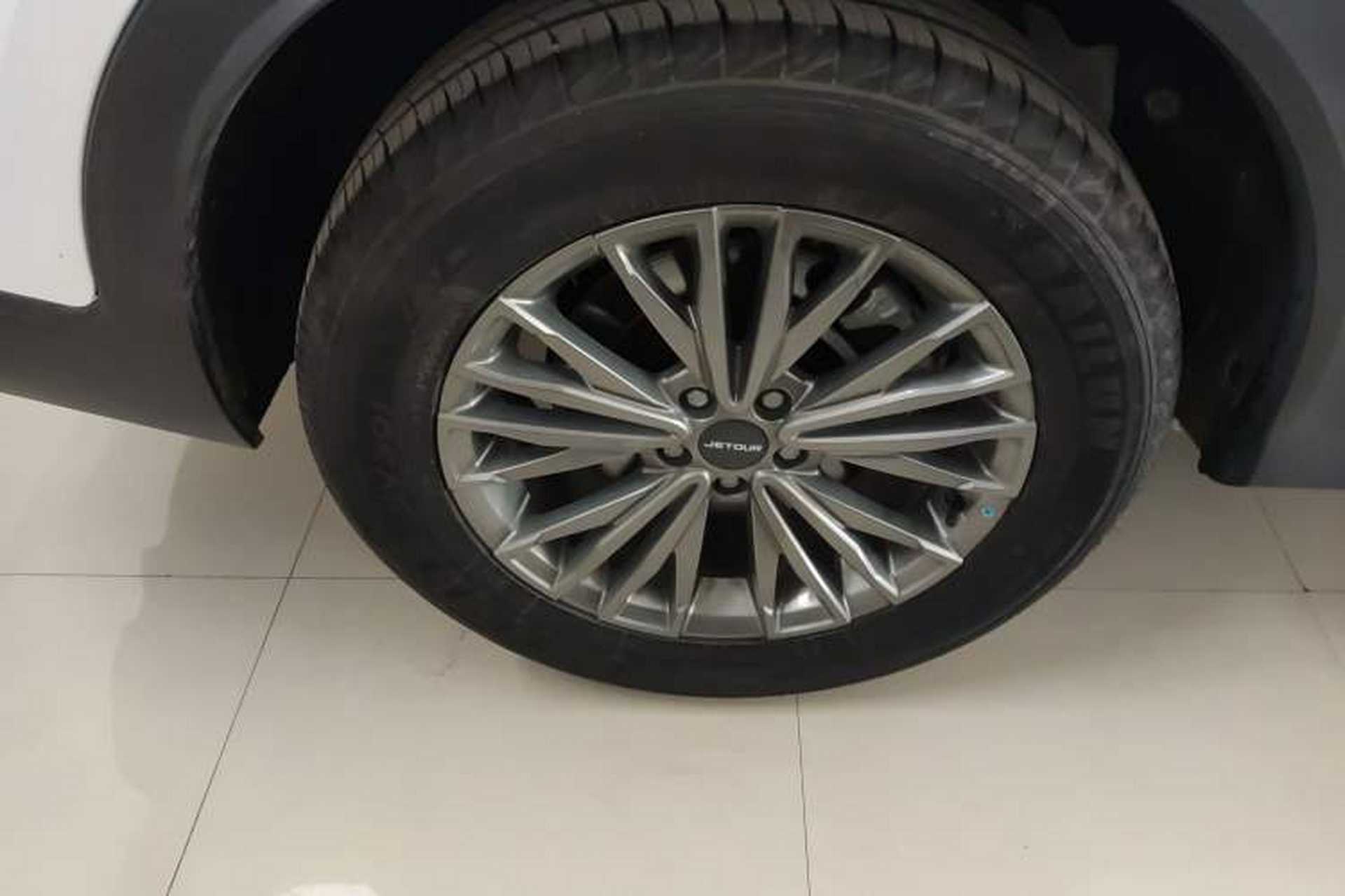 Used JETOUR X70 2023 1.5T DCT Beyond PRO+ Edition 5-Seater Exterior 3