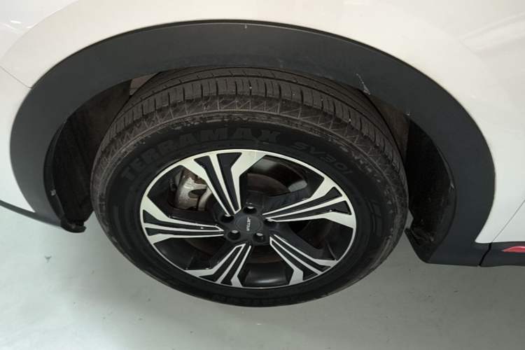Used JETOUR X70 2023 1.5T DCT Beyond PRO Edition 5-Seater Exterior 4