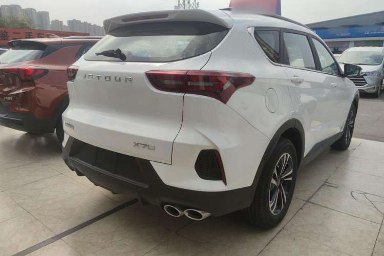 Used JETOUR X70 2023 1.5T DCT Flagship Edition 7-Seater Exterior 5