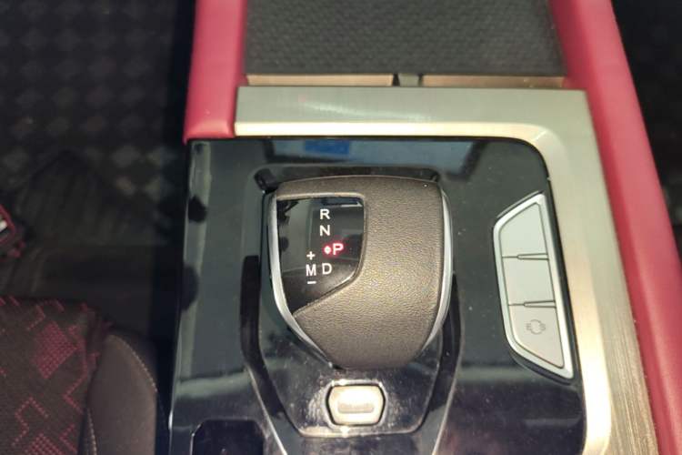 Used JETOUR X70 2023 1.5T DCT Beyond PRO Edition 5-Seater Gear Lever