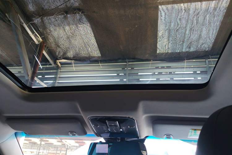 Used JETOUR X70 2023 1.5T DCT Beyond PRO Edition 5-Seater Headliner