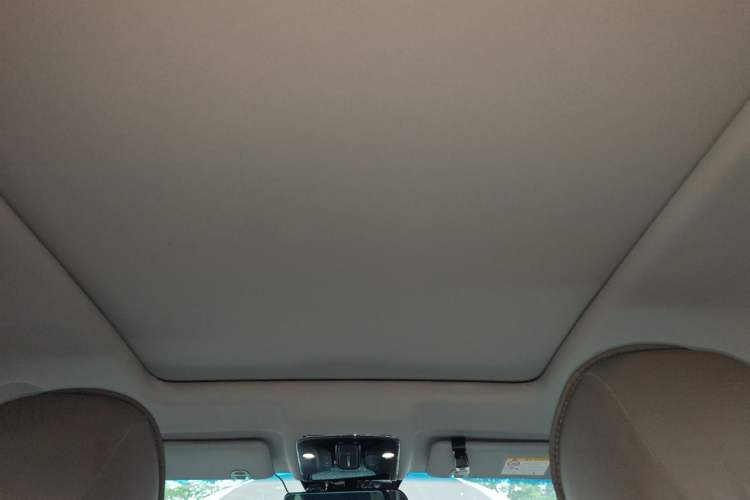 Used JETOUR X70 2023 1.5T Manual Overdrive Version 5 Seats Headliner