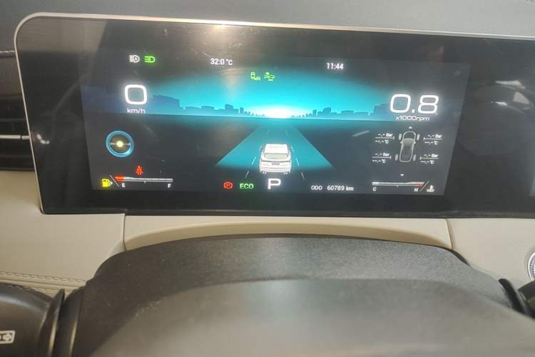 Used JETOUR X70 2023 Zhuge 2.0T DCT Wolong 7-Seater Instrument Cluster